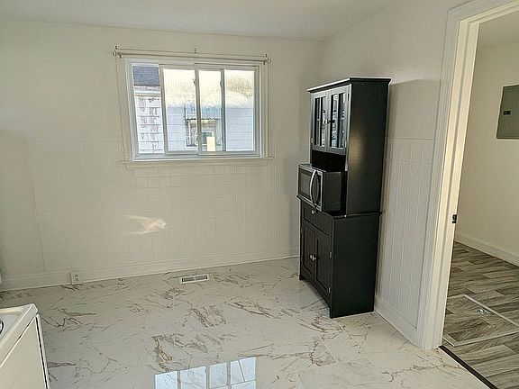 Kitchen/laundry entrance.