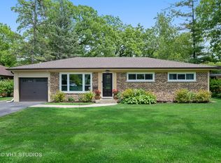 467 Rockland Ave, Lake Bluff, IL 60044