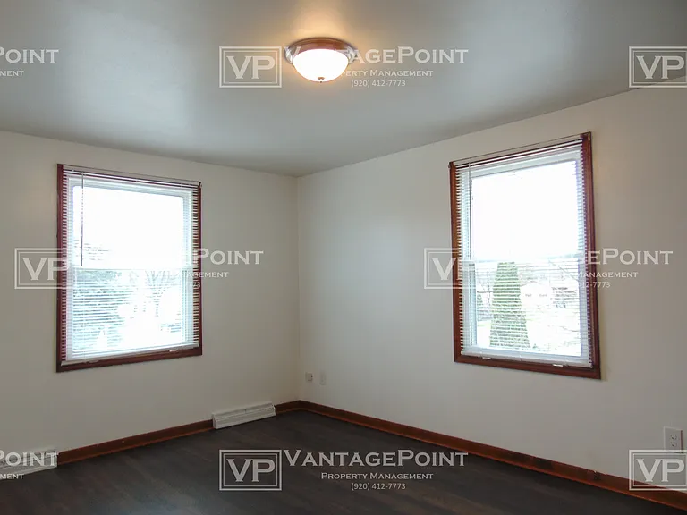 2126 Libal St — Photo 14