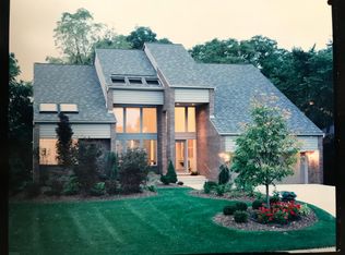 30709 Country Ridge Cir, Farmington Hills, MI 48331