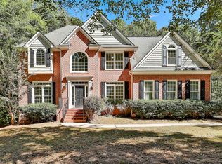 230 Stonehaven Dr, Fayetteville, GA 30215