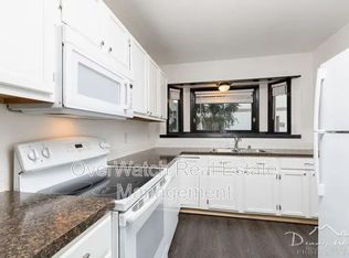 627 N Klevin St #B, Anchorage, AK 99508