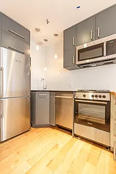 Rented by R New York