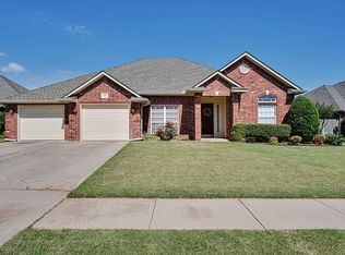 2916 Highland Ridge Dr, Norman, OK 73069