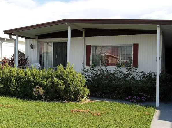 55 Odessa Dr, Winter Haven, FL 33880