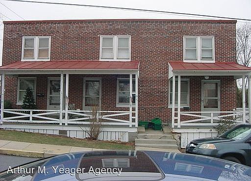 2nd image of 151 E Chestnut St