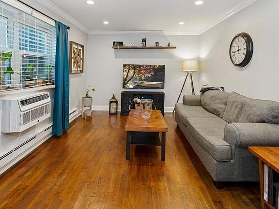 5th image of 162 Belleville Ave APT 2A
