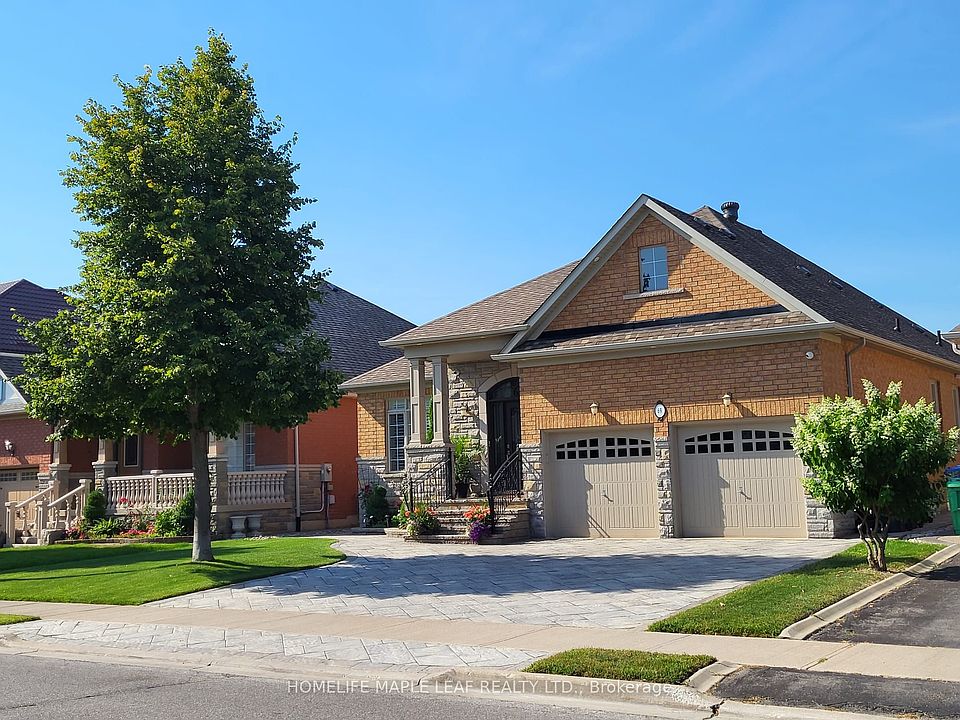 1st image of 69 Huntspoint Dr