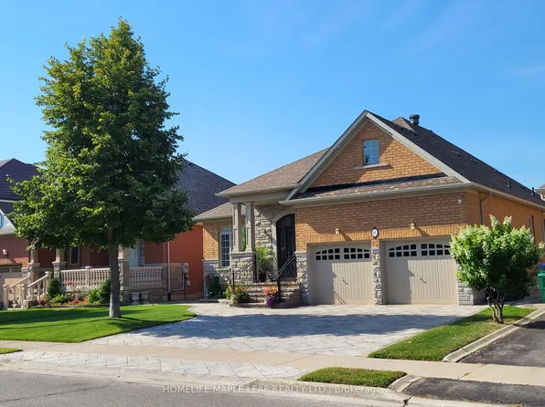 69 Huntspoint Dr, Brampton, ON L6P 2G3