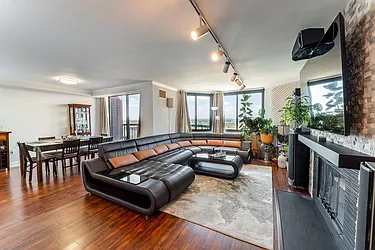 2110 Harmon Cove Tower