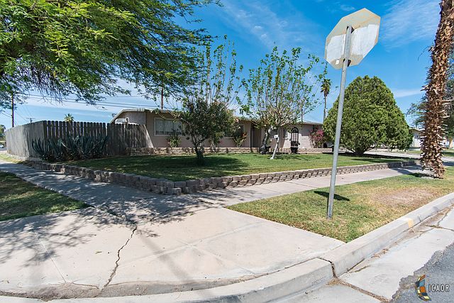 1st image of 586 Westwind Dr