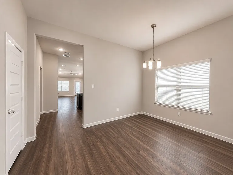 3428 Flatiron Dr — Photo 5