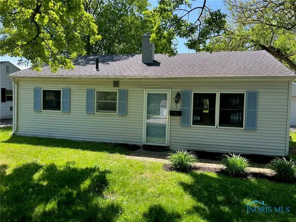 5901 Harvest Ln, Toledo, OH 43623