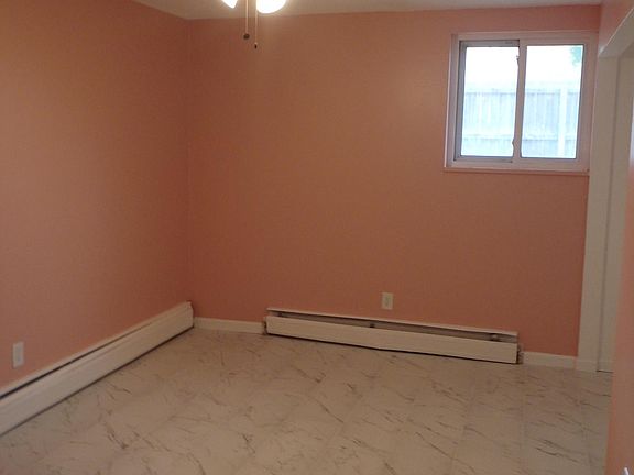5th image of 1340 S Irving St #1352