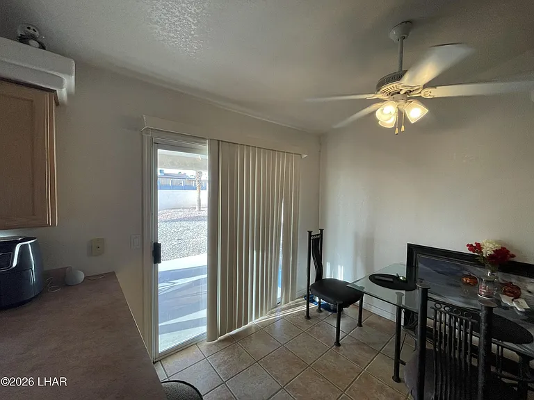 1071 Rolling Hills Dr — Photo 7