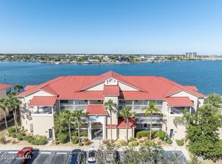 440 Bouchelle Dr APT 302, New Smyrna Beach, FL 32169