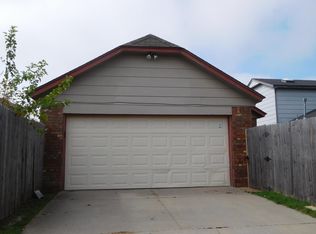 2522 Lakecrest Dr, Moore, OK 73170