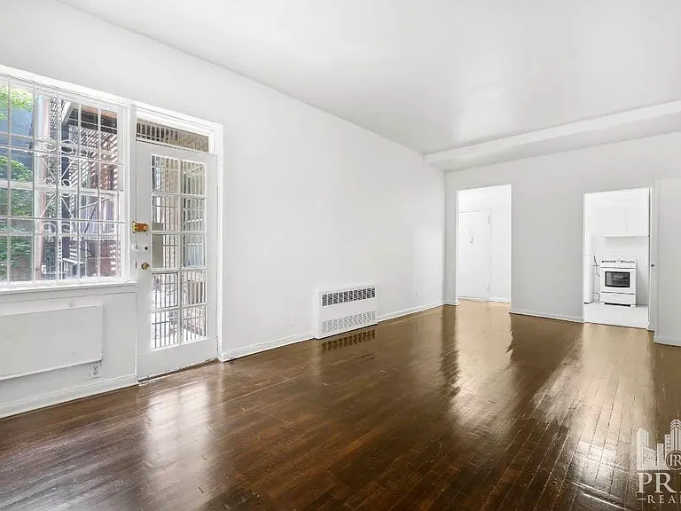 332 E 74th St #3B — Photo 1