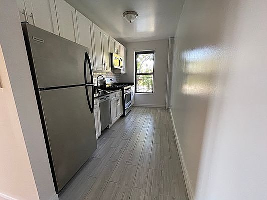 5th image of 89-20 Park Ln S #14B