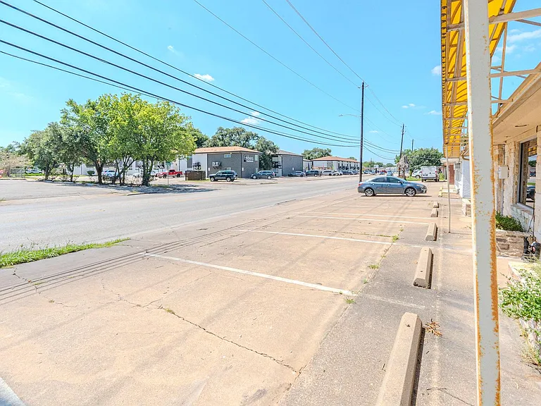 2125 Strawberry Rd — Photo 8