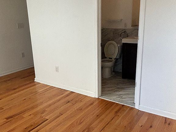 5th image of 620 N 2nd St Unit 2