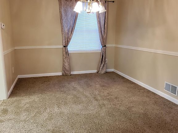 3rd image of 1396 Redtail Hawk Dr #B