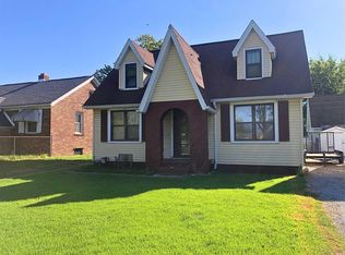 915 N Harlan Ave, Evansville, IN 47711