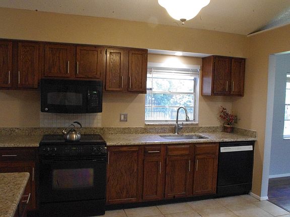 5th image of 306 Cory Ave NE