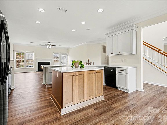 5th image of 7014 Church Wood Ln
