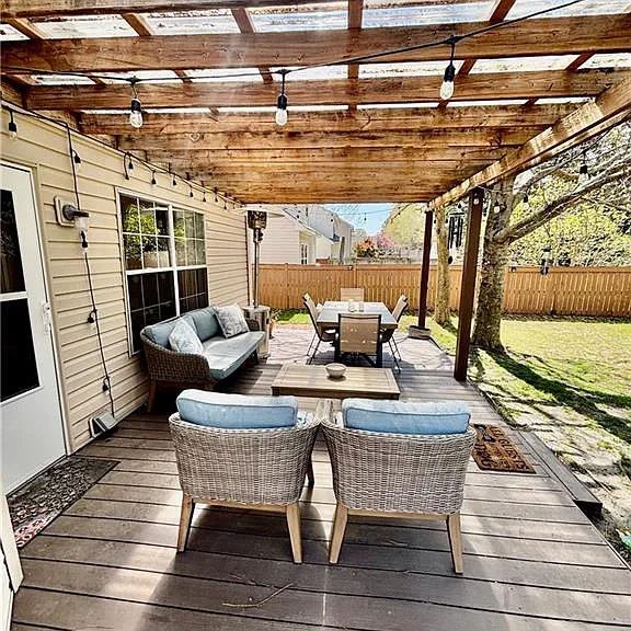 810 Holbrook Dr — Photo 26