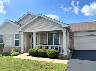 16445 Crescent Lake Dr, Crest Hill, IL 60403