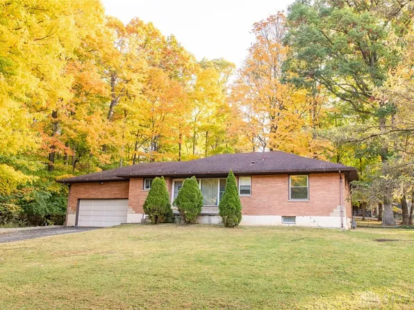 1522 Lemcke Rd, Dayton, OH 45434