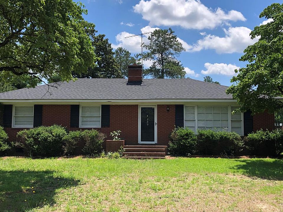 1st image of 200 Forest Dr