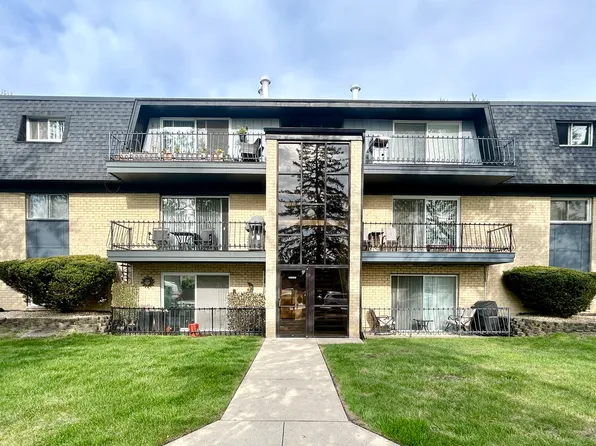 11116 S 84th Ave APT 1A, Palos Hills, IL 60465