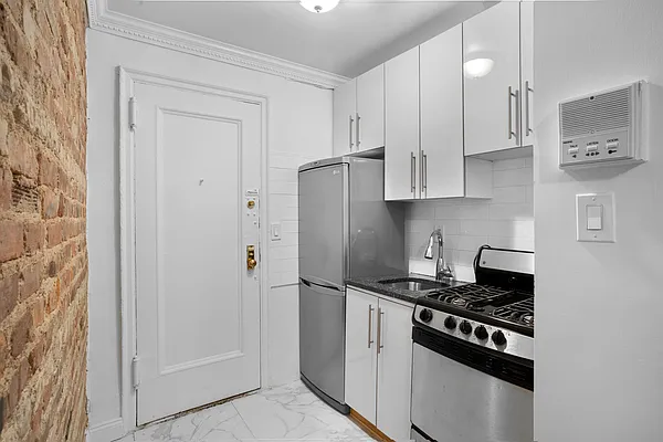 Rented by Platinum Properties | media 10