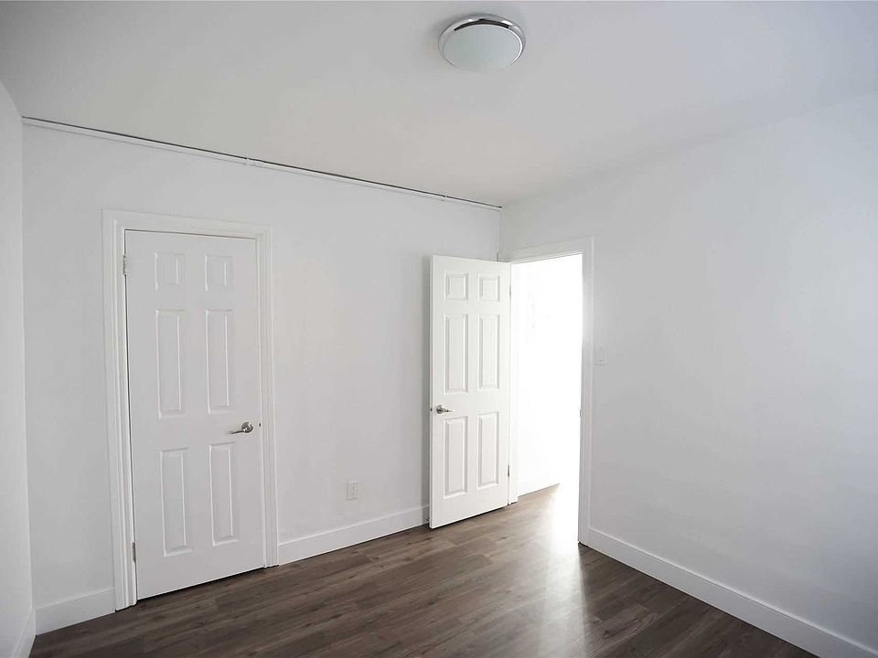 2nd image of 245 Howland Ave #D9
