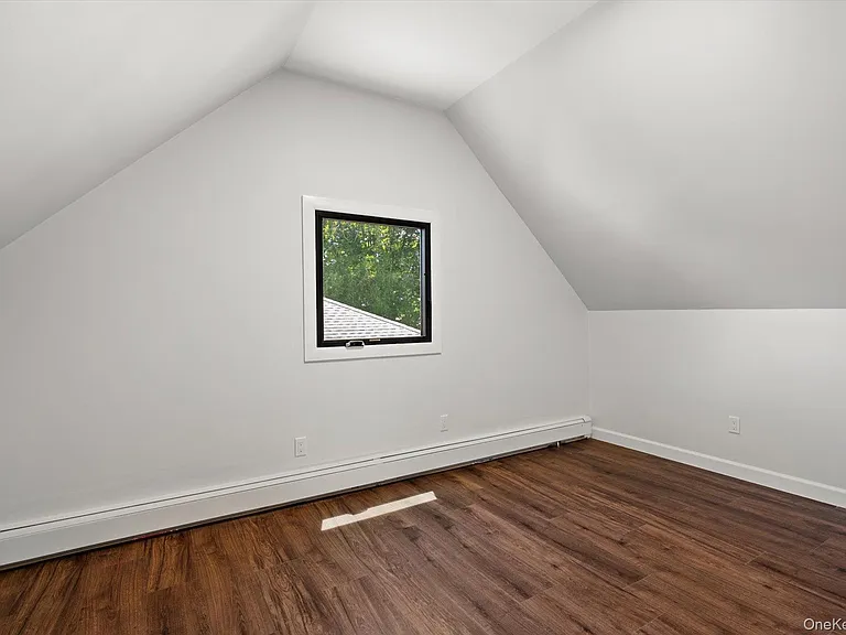 75 Melanie Ln — Photo 16