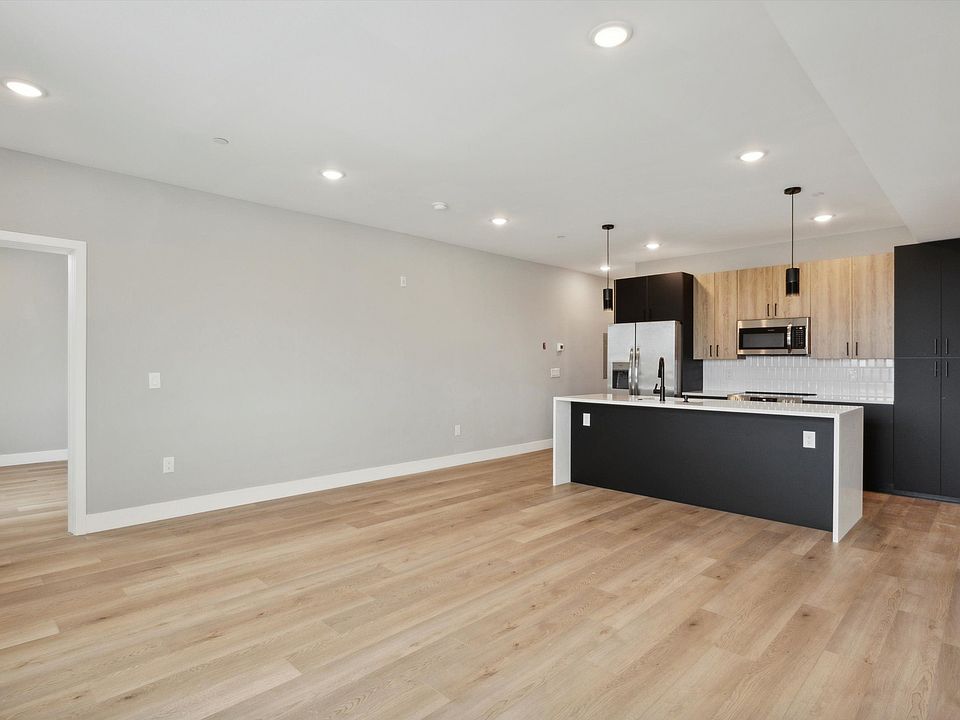 1st image of 1314 N Marston St #7
