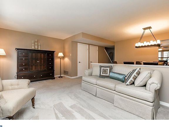 4th image of 5311 Lister Ct