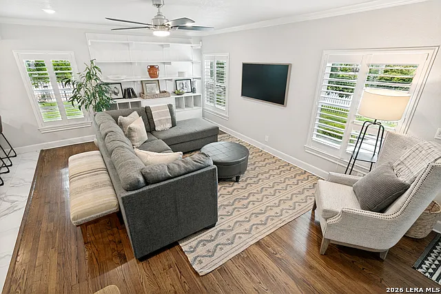 488 E Olmos Dr #3 — Photo 4
