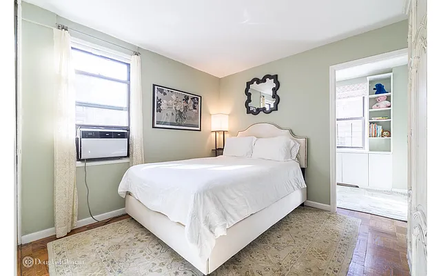 Sold by Douglas Elliman | media 14