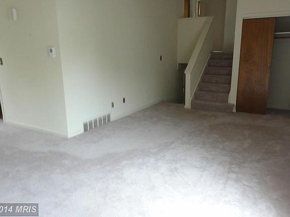 3rd image of 406 La Clair Ave