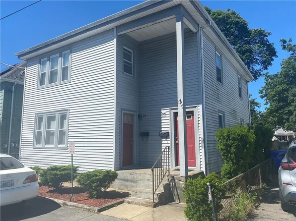 33 35 Pine St E, Riverside, RI 02915