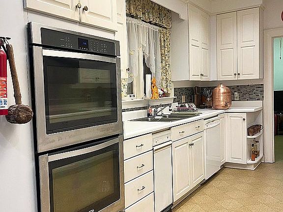 Kitchen counter