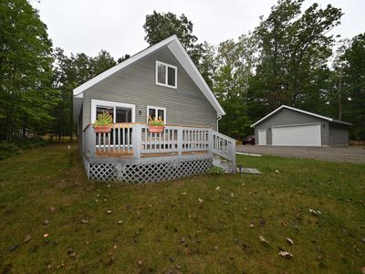 7075 W Nestel Rd, Houghton Lake, MI, 48629