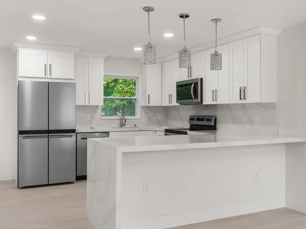 1750 N Seacrest Boulevard, Boynton Beach, FL 33435