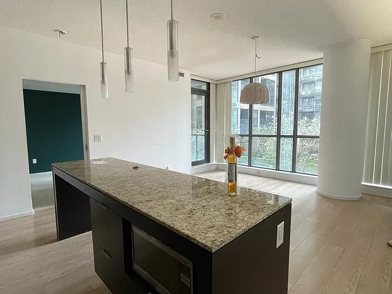 8 Charlotte St #302 — Photo 5