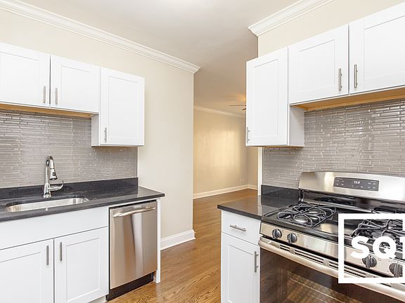 5th image of 3815 N Greenview Ave #3819-3N