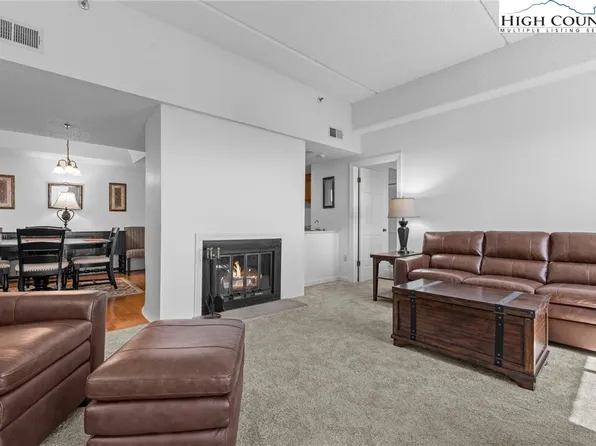 303 Sugar Top Drive #2404, Sugar Mountain, NC 28604