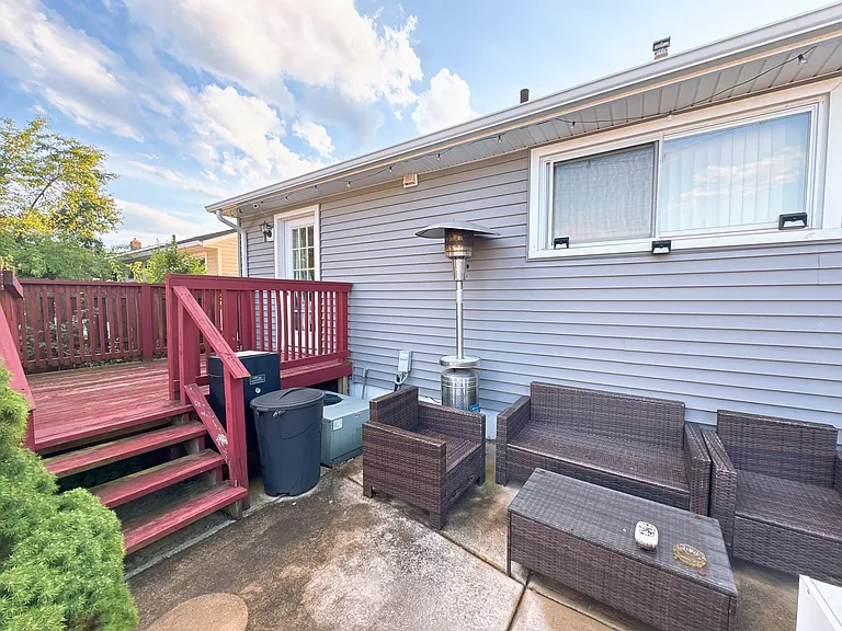 6051 Robert Dr — Photo 5